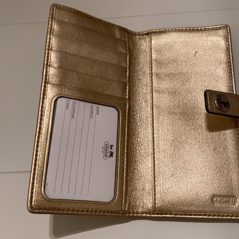 Coach Wallet - Picture 4 of 9
